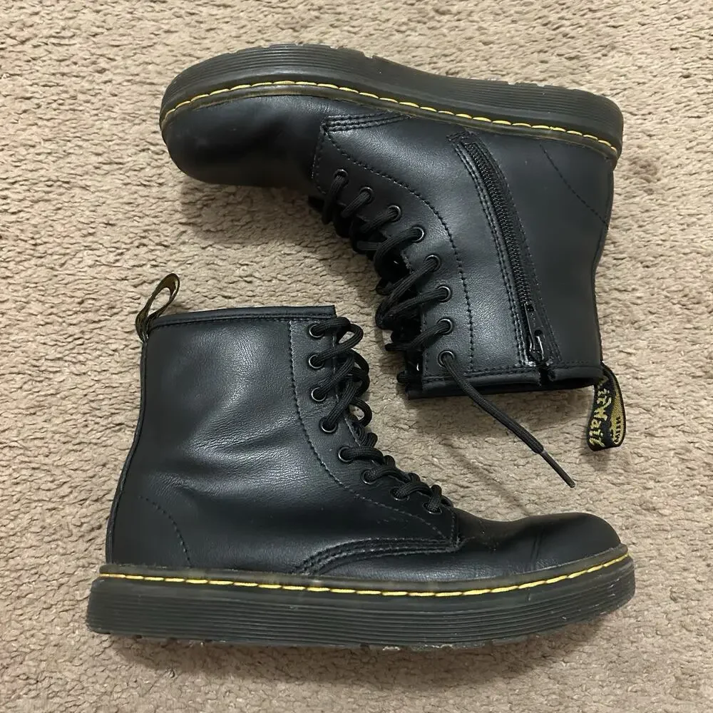 Doc Dr. Martens Girls Zavala J AW004 Lace Up Combat Boot Black Size 2 Youth